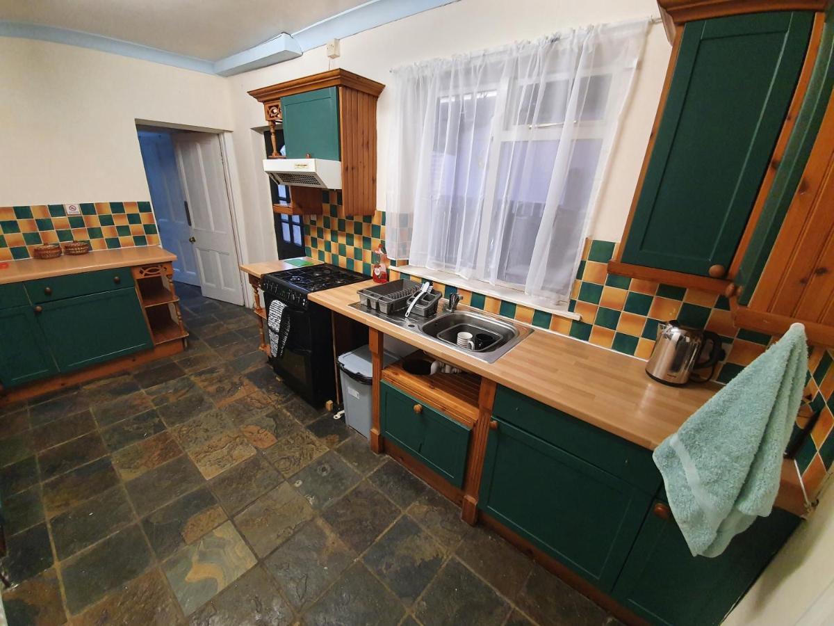 Sherwood Terrace 3 Bedroom 1 Double Bed 4 Single Beds Entire Property Contractors Welcome Бостон Екстер'єр фото