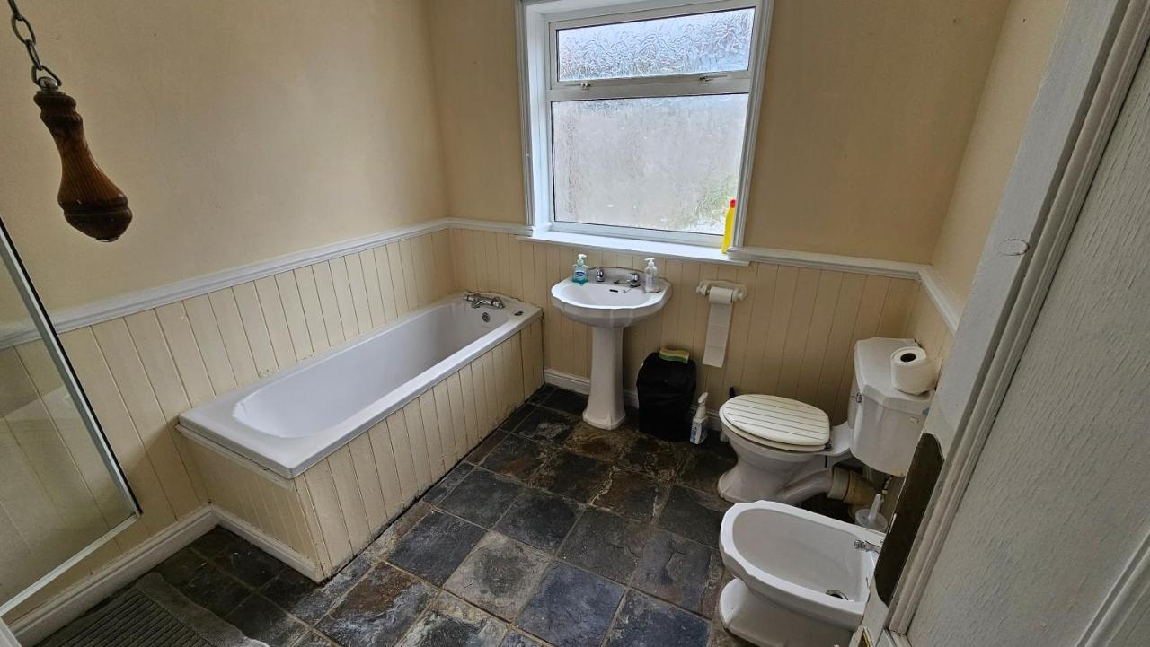 Sherwood Terrace 3 Bedroom 1 Double Bed 4 Single Beds Entire Property Contractors Welcome Бостон Екстер'єр фото
